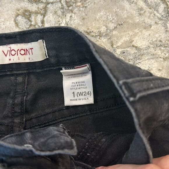 🖤 Vibrant Black Distressed Skinny Jeans - Waist 24 - Picture 4 of 5